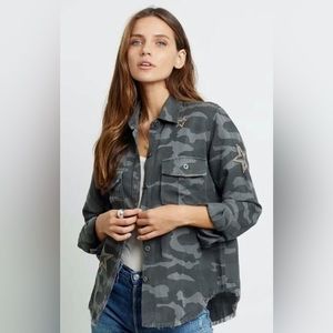 New with tags Rails Shirt in Loren Charcoal Camp Embroidered Stars